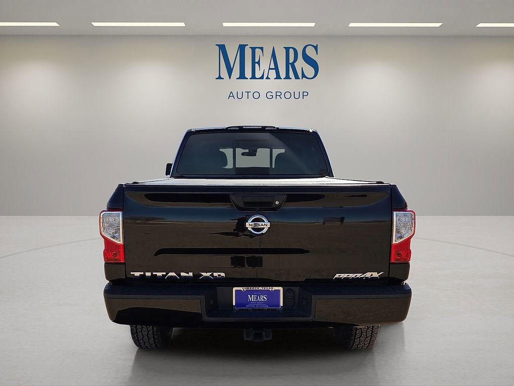 Used 2018 Nissan Titan PRO-4X image 4