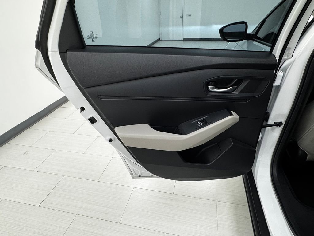 Used 2025 Honda Accord SE image 11