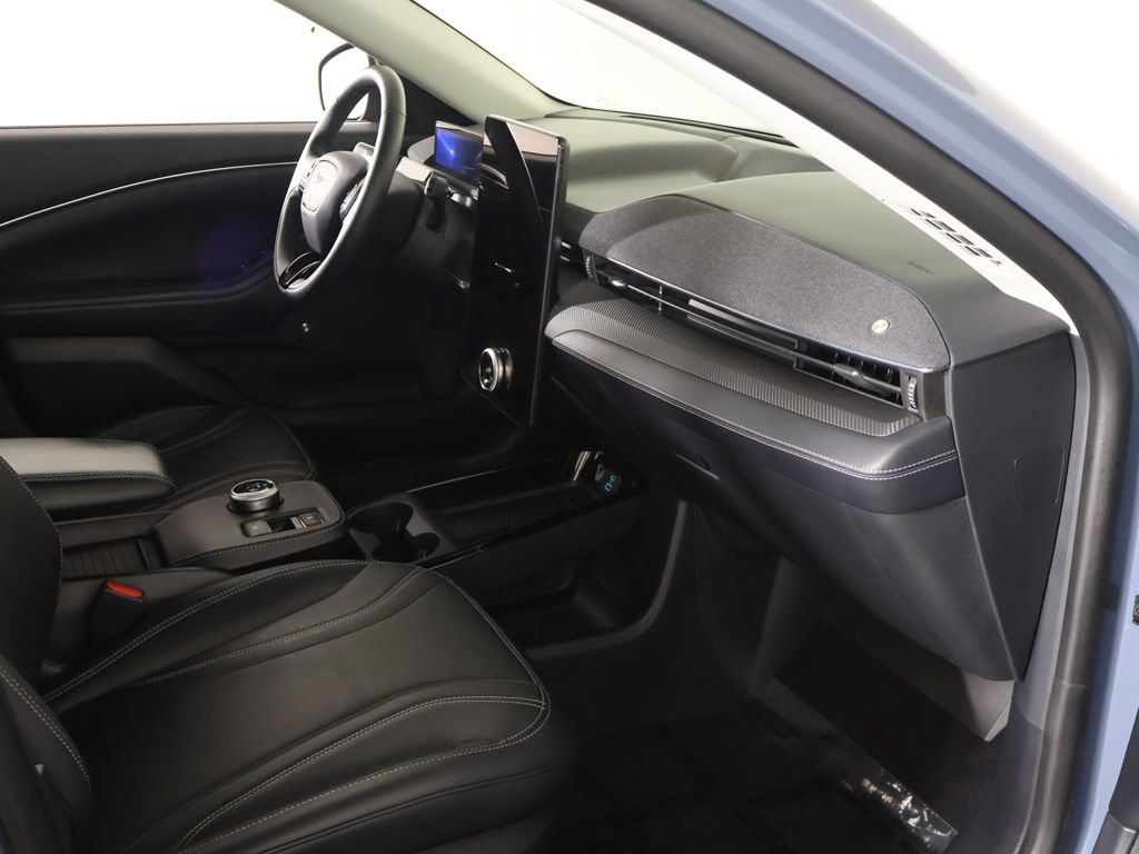 Used 2023 Ford Mustang Mach-E Premium AWD/4WD image 28