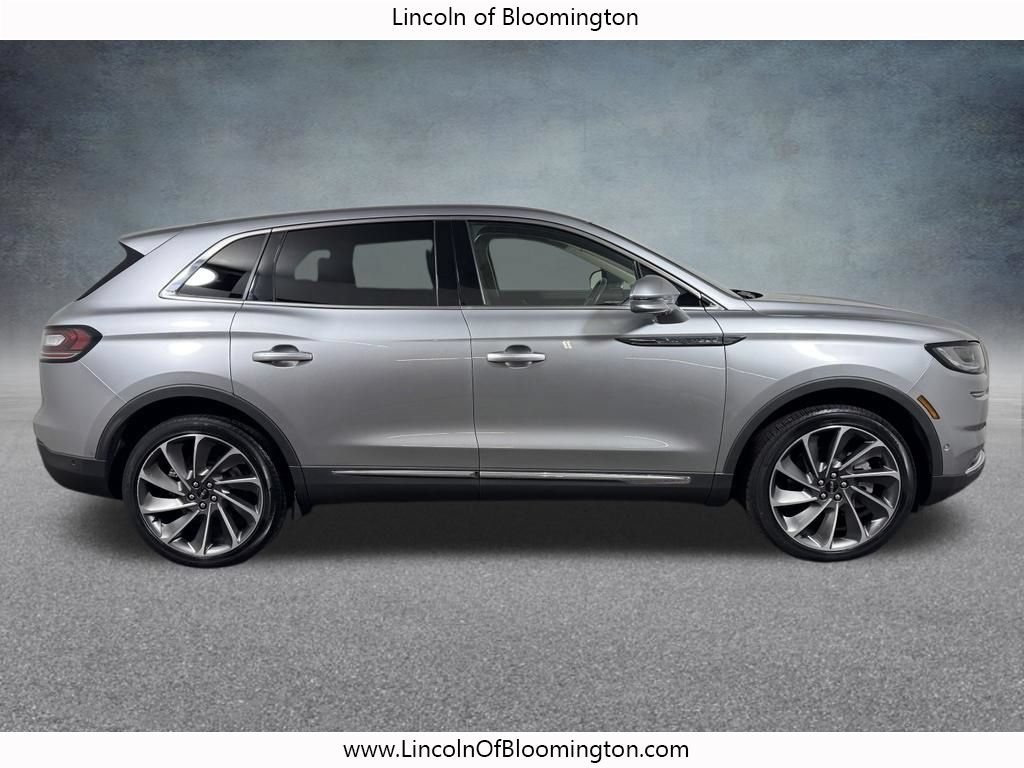 Used 2023 Lincoln Nautilus Reserve w/ Equipment Group 202A AWD/4WD image 9