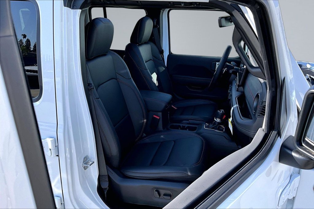 New 2026 Jeep Wrangler Unlimited Rubicon 392 w/ Quick Order Package 27X Moab AWD/4WD image 16