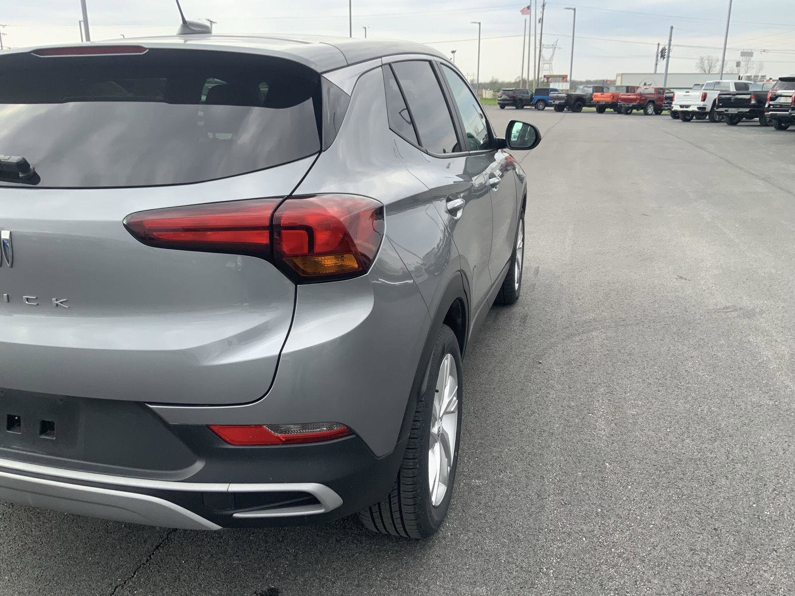 Used 2024 Buick Encore GX Preferred image 18