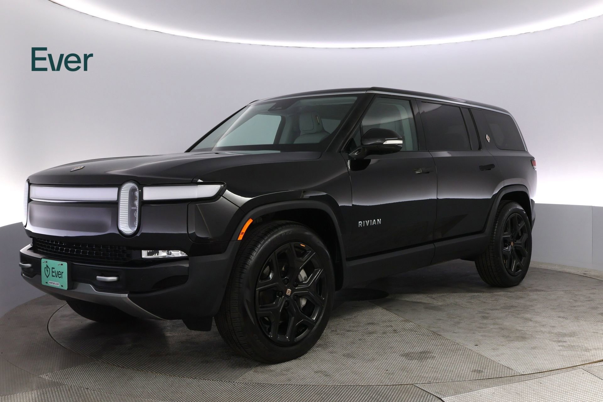 Used 2024 Rivian R1S Adventure AWD/4WD image 2