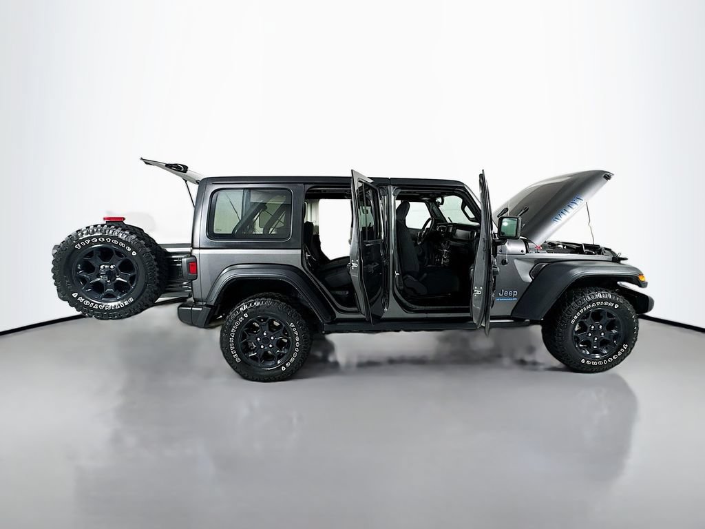Used 2023 Jeep Wrangler Unlimited w/ Cold Weather Group AWD/4WD image 28