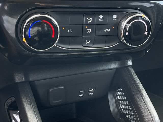 Used 2025 Chevrolet TrailBlazer LT AWD/4WD image 20