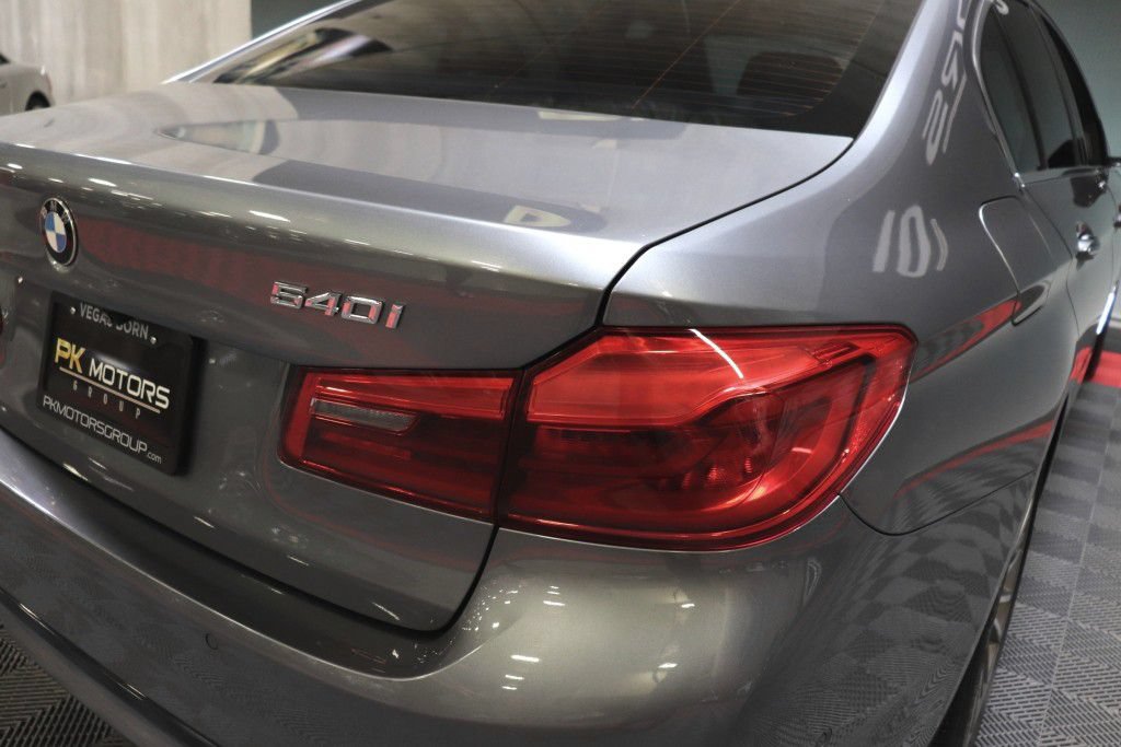 Used 2017 BMW 540i w/ Premium Package RWD image 8