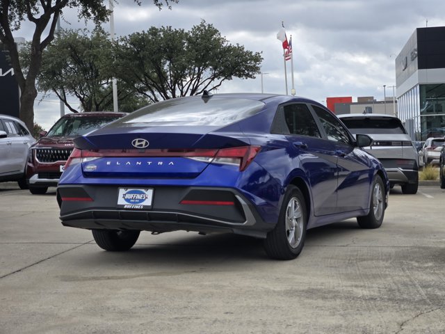 Certified 2026 Hyundai Elantra SE FWD image 8
