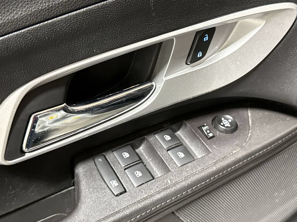 Used 2017 Chevrolet Equinox LT w/ Convenience Package FWD image 20