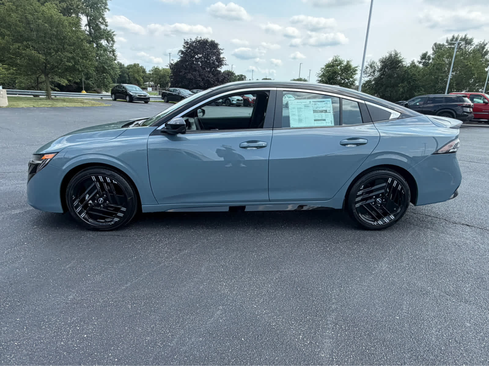 New 2026 Nissan Sentra SR FWD image 4