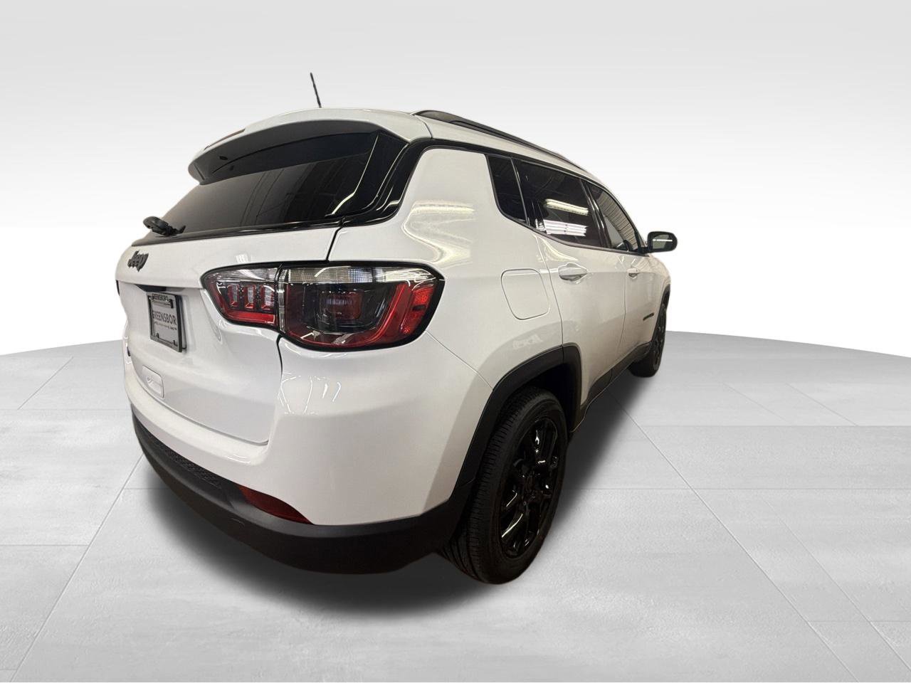 New 2026 Jeep Compass Latitude AWD/4WD image 5