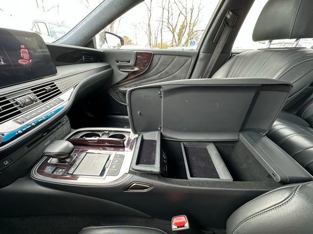 Used 2021 Lexus LS 500 AWD w/ Interior Upgrade Package image 28