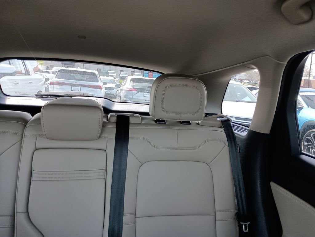 Used 2025 Lincoln Corsair FWD image 14