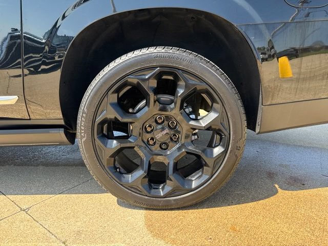 Used 2026 GMC Yukon XL Denali w/ Denali Reserve Package AWD/4WD image 11