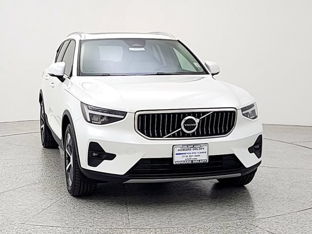 Certified 2023 Volvo XC40 B5 Plus w/ Protection Package Premier AWD/4WD image 2
