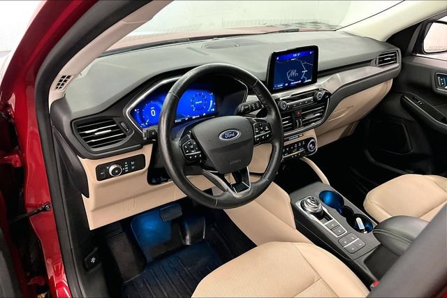 Used 2021 Ford Escape Titanium AWD/4WD image 16