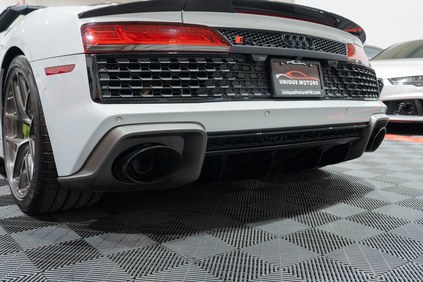 Used 2020 Audi R8 V10 performance AWD/4WD image 9