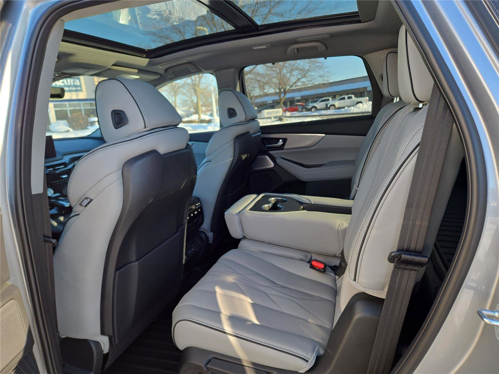 New 2026 Acura MDX SH-AWD w/Advance image 22