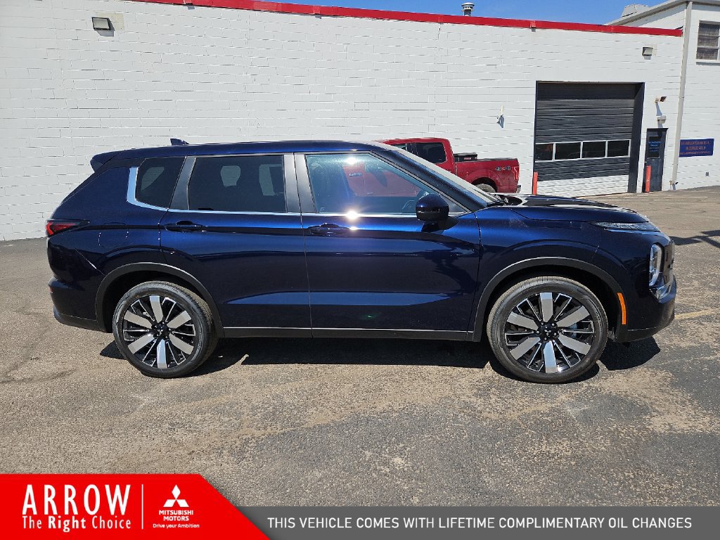 New 2026 Mitsubishi Outlander SE AWD/4WD image 15