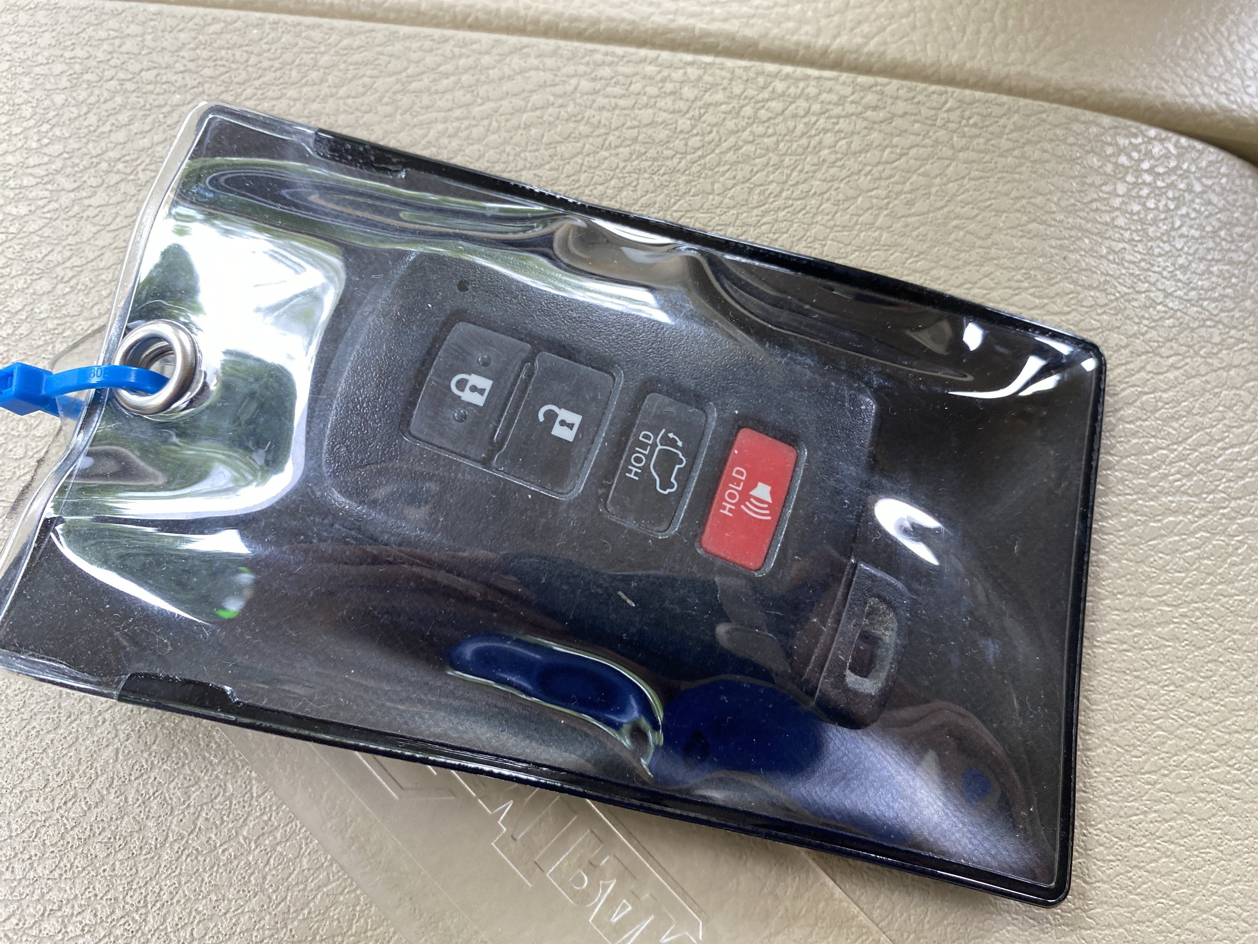 Used 2019 Toyota Highlander XLE FWD image 38