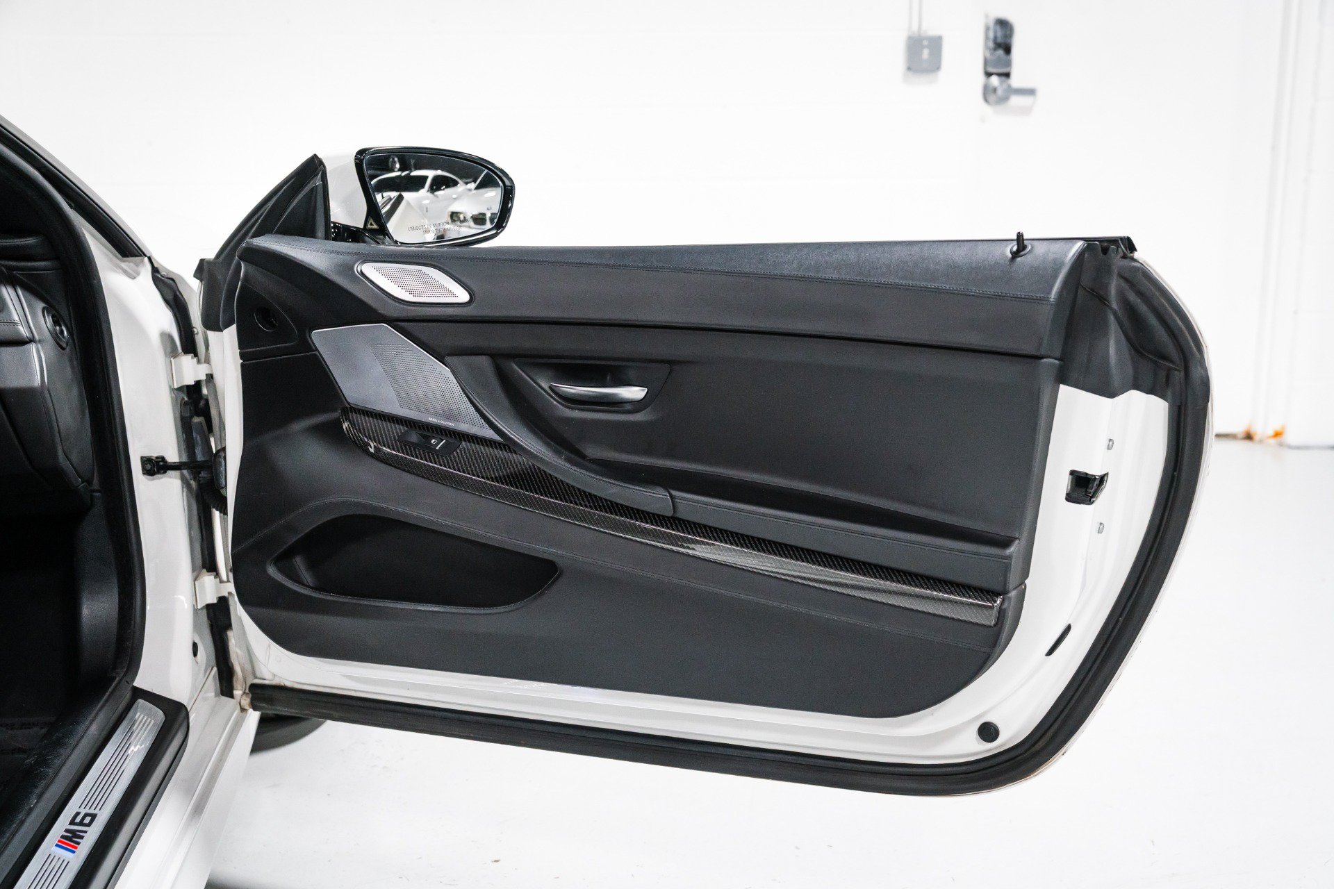 Used 2013 BMW M6 Convertible RWD image 25