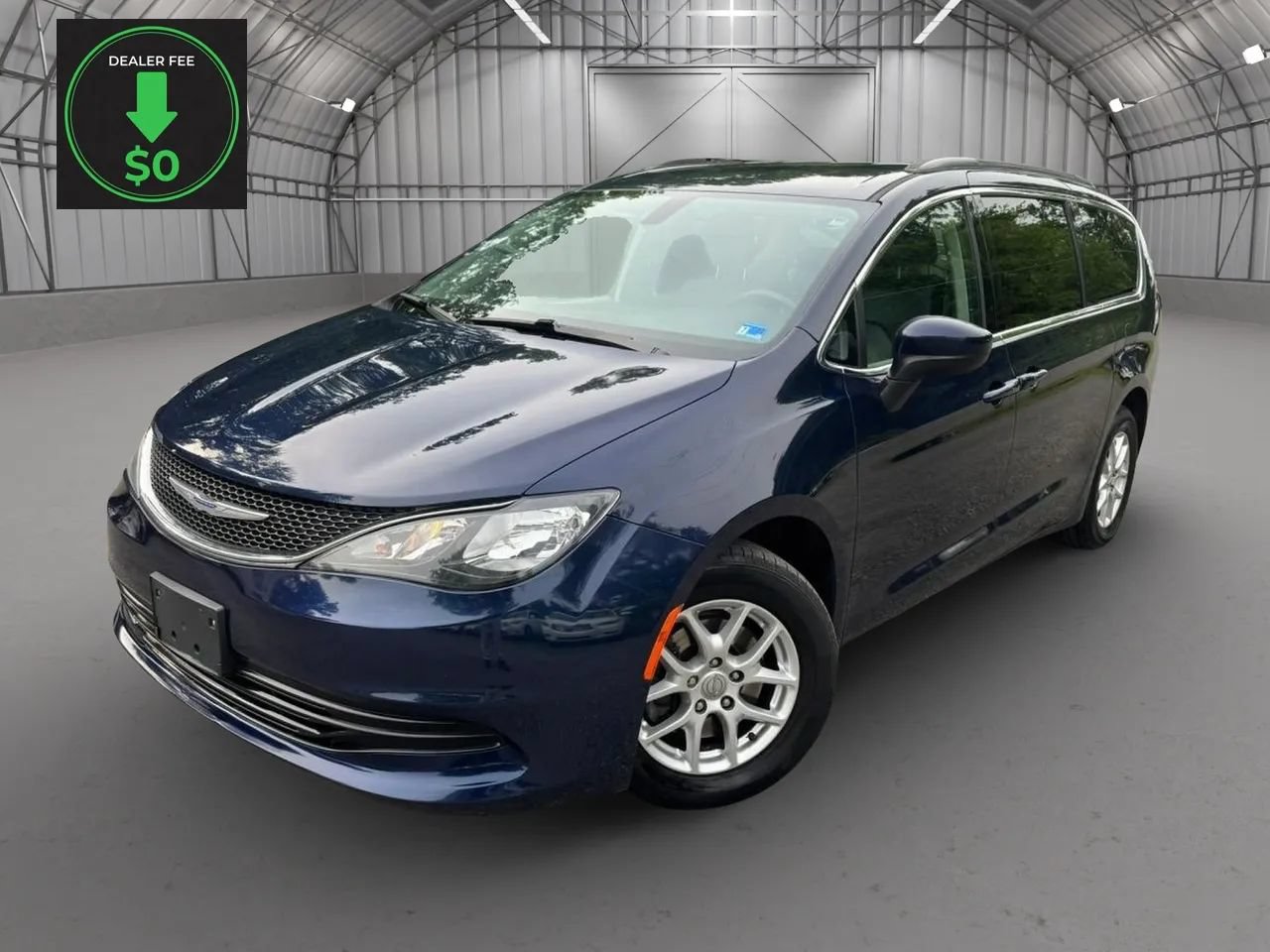 Used 2020 Chrysler Voyager Lxi FWD image 1