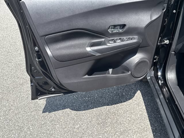 Used 2023 Nissan Kicks SV FWD image 10