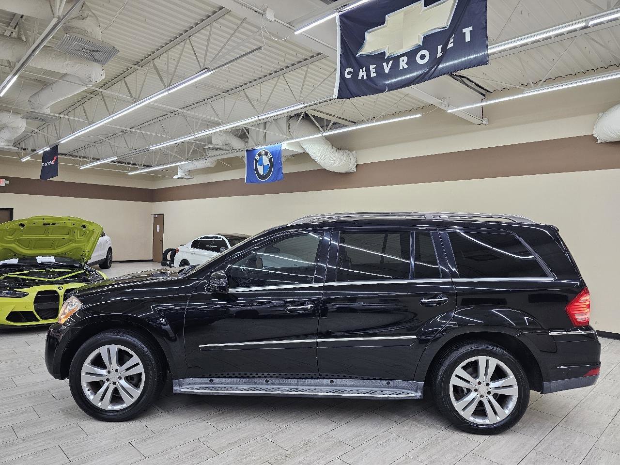 Used 2011 Mercedes-Benz GL 450 4MATIC image 10