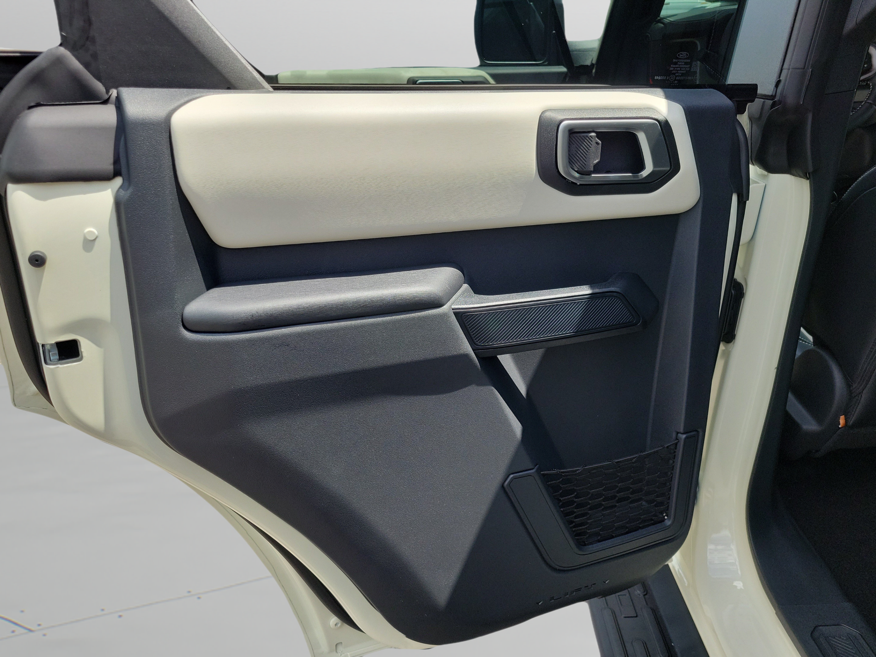 New 2026 Ford Bronco Outer Banks w/ Sasquatch Package AWD/4WD image 11
