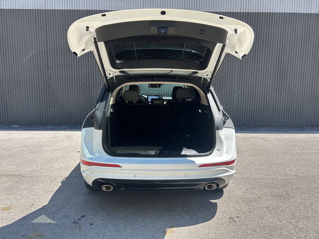 New 2025 Lincoln Corsair Grand Touring AWD/4WD image 15