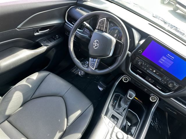 Used 2025 Toyota Grand Highlander AWD image 19