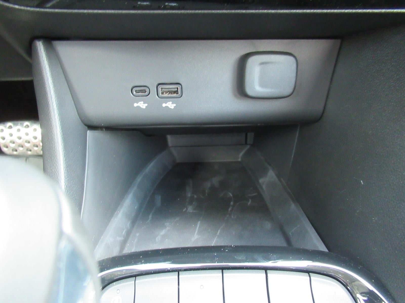 New 2026 Buick Encore GX Sport Touring FWD image 28
