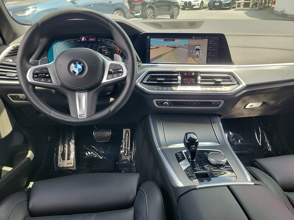 Used 2023 BMW X5 sDrive40i w/ M Sport Package RWD image 11