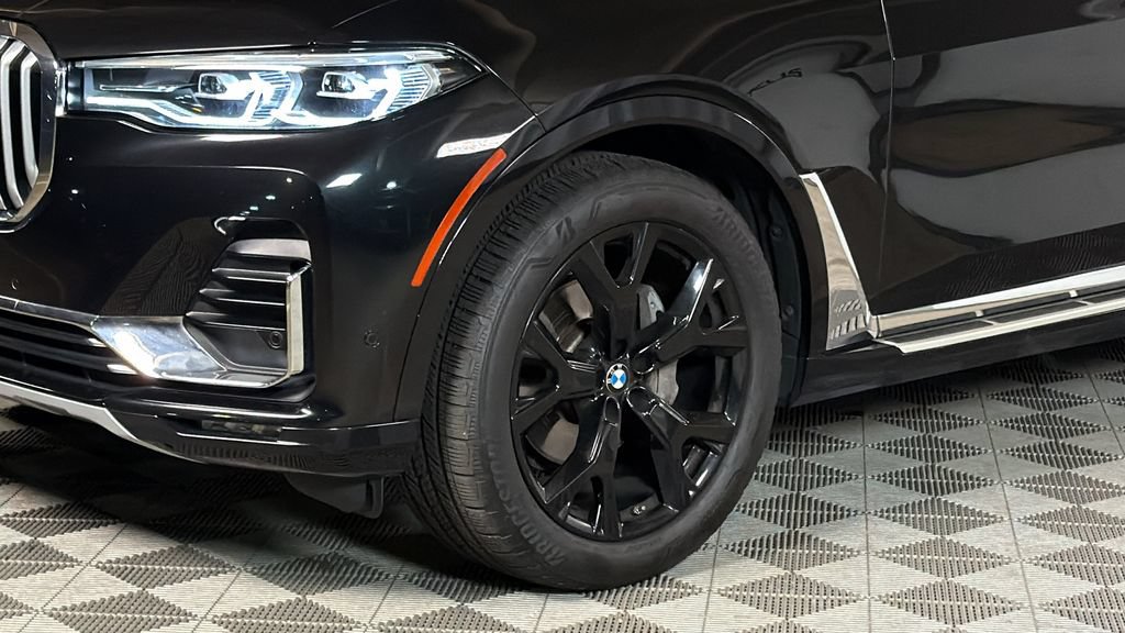 Used 2021 BMW X7 xDrive40i w/ Parking Assistance Package AWD/4WD image 4