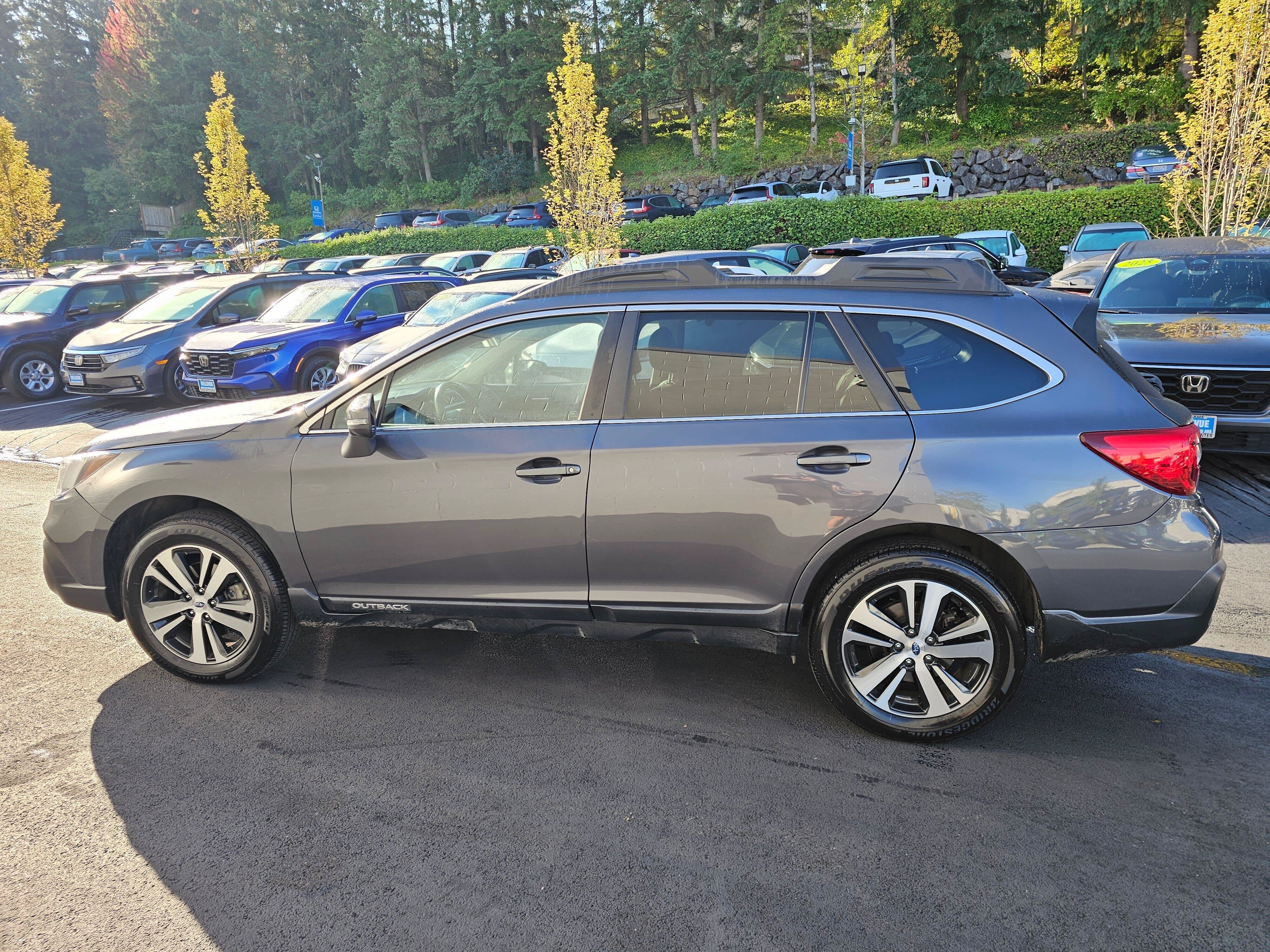Used 2019 Subaru Outback 2.5i Limited AWD/4WD image 4