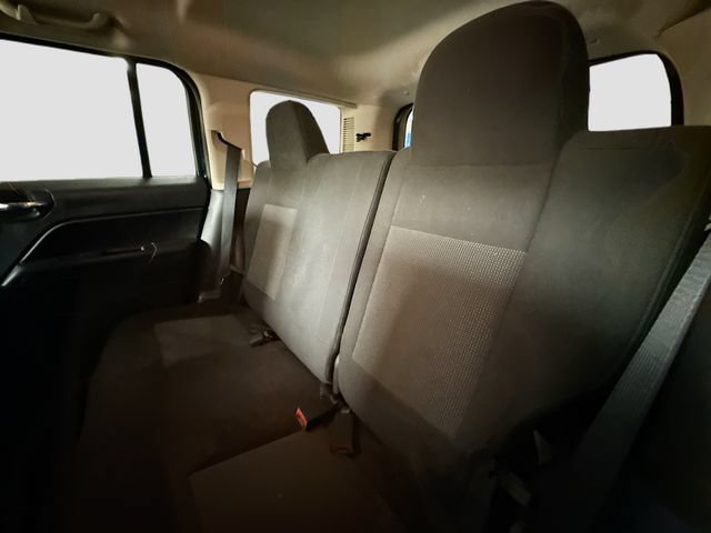 Used 2014 Jeep Patriot Latitude FWD image 22
