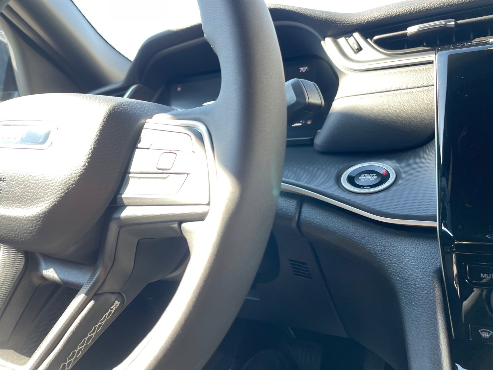 Used 2025 Jeep Grand Cherokee L Altitude image 26