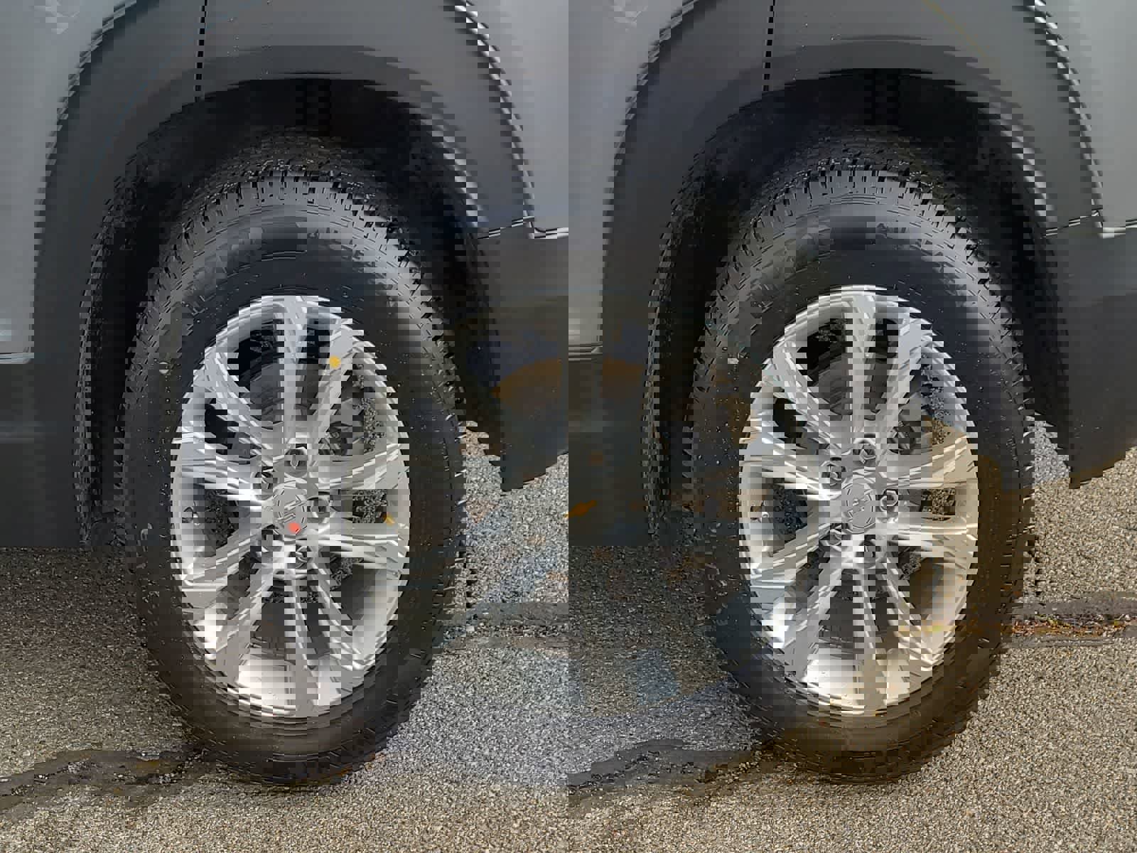 Used 2021 Chevrolet TrailBlazer LS FWD image 16