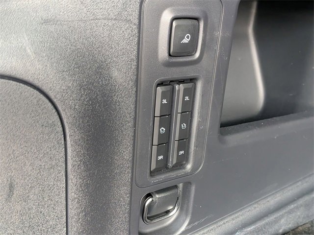 Used 2025 Ford Expedition Active image 31