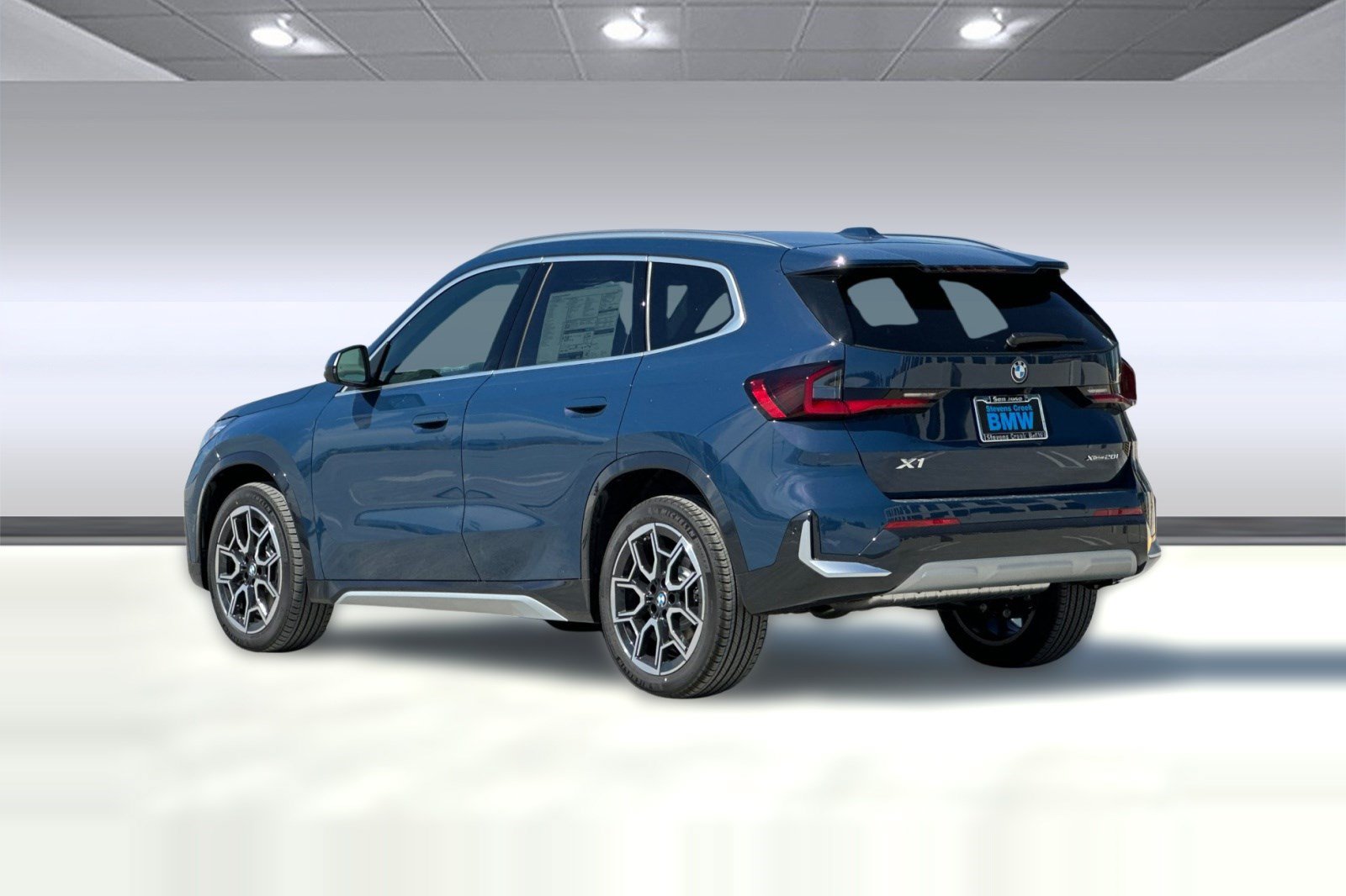 New 2027 BMW X1 xDrive28i AWD/4WD image 3