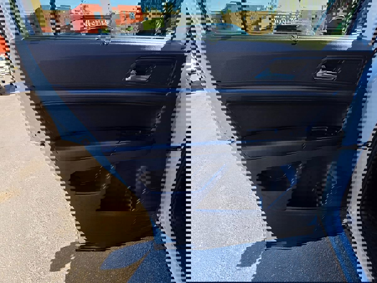 Used 2021 Volkswagen Atlas SE image 28