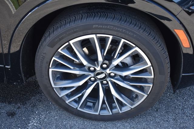 Certified 2024 Cadillac XT4 Sport w/ Technology Package image 11