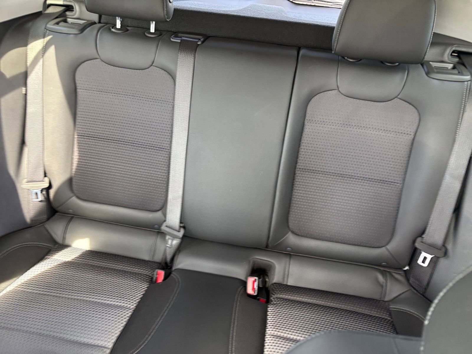 Used 2025 Chevrolet Trax LT image 40