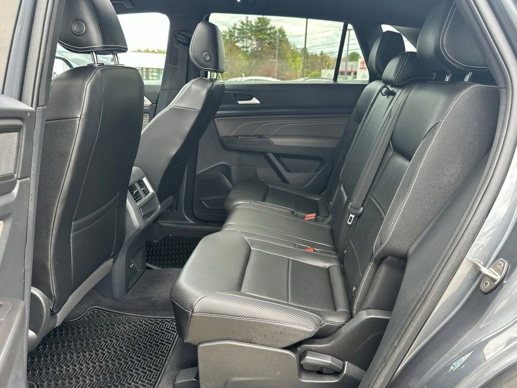 Used 2023 Volkswagen Atlas Cross Sport SE AWD/4WD image 32