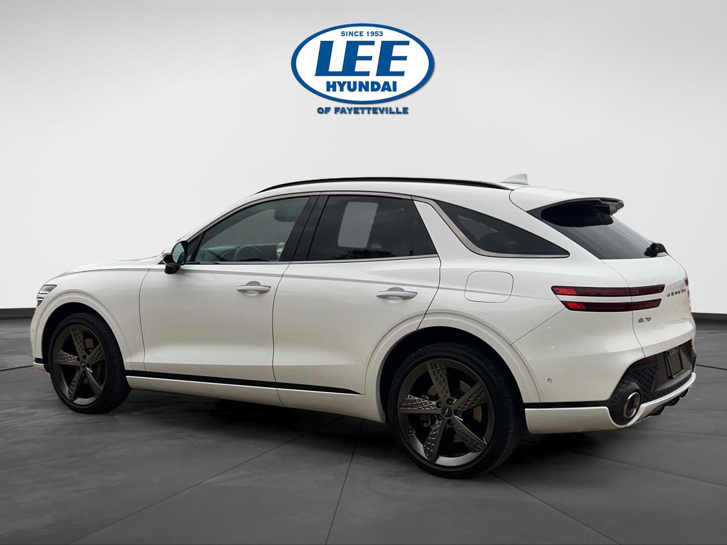 Used 2022 Genesis GV70 3.5T Sport w/ Sport Prestige Package image 4