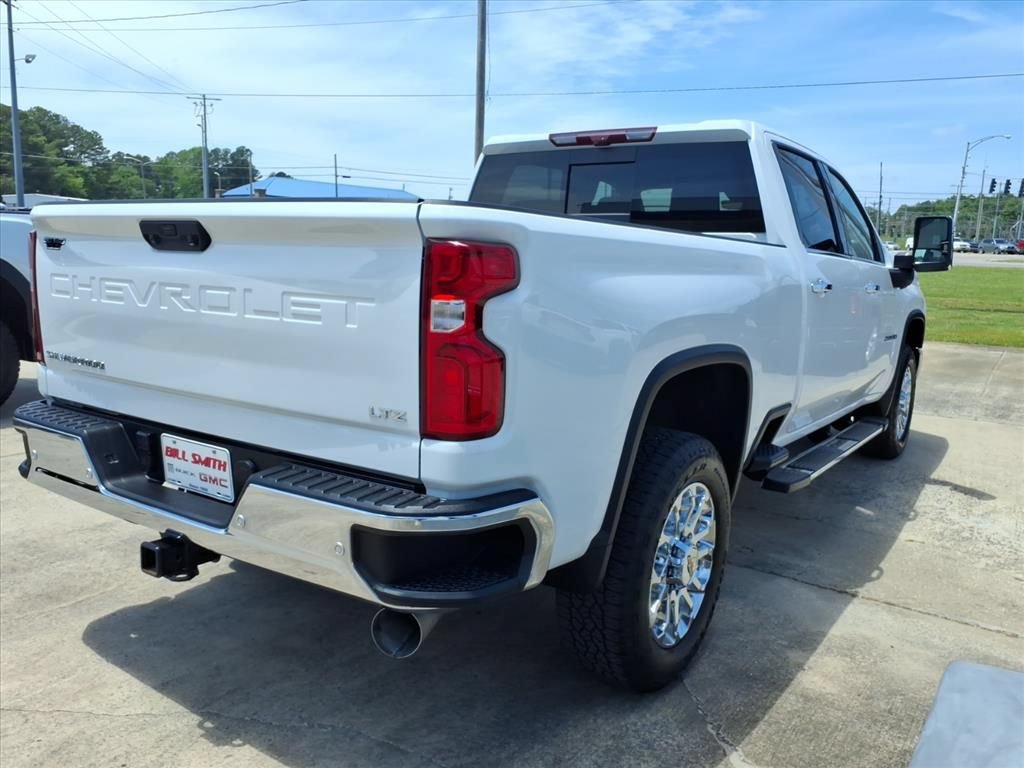 Used 2024 Chevrolet Silverado 2500 LTZ w/ LTZ Premium Package AWD/4WD image 7