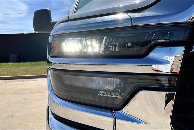 Used 2025 RAM 2500 Tradesman w/ Chrome Appearance Group image 29