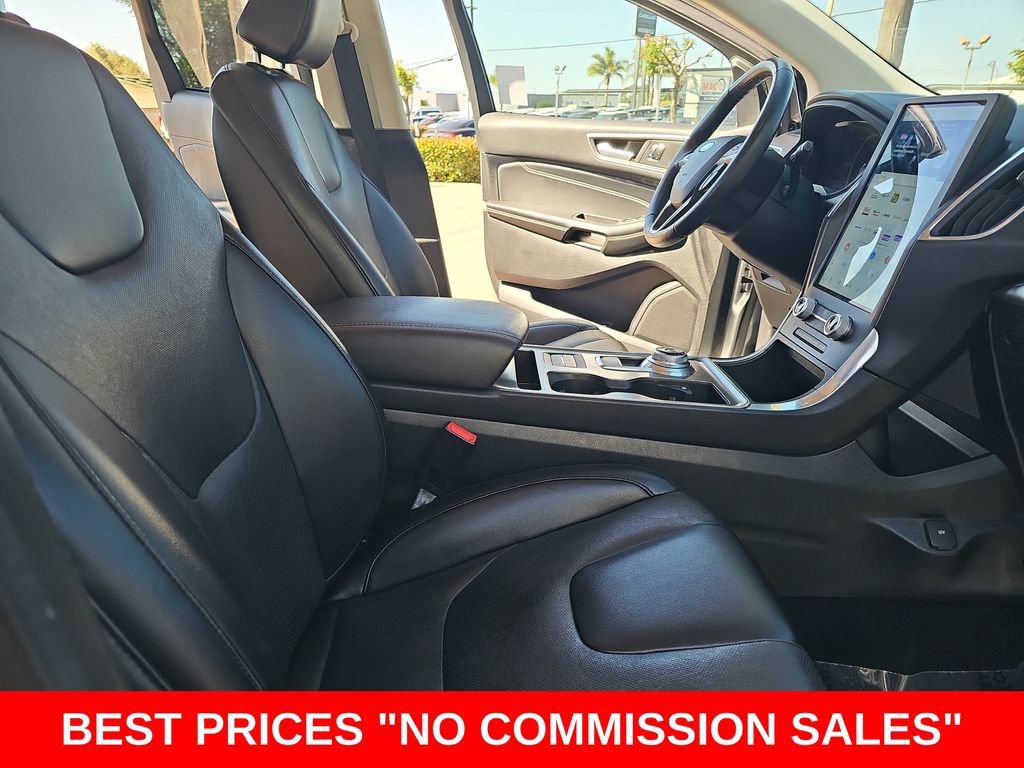 Used 2022 Ford Edge Titanium w/ Equipment Group 301A AWD/4WD image 10