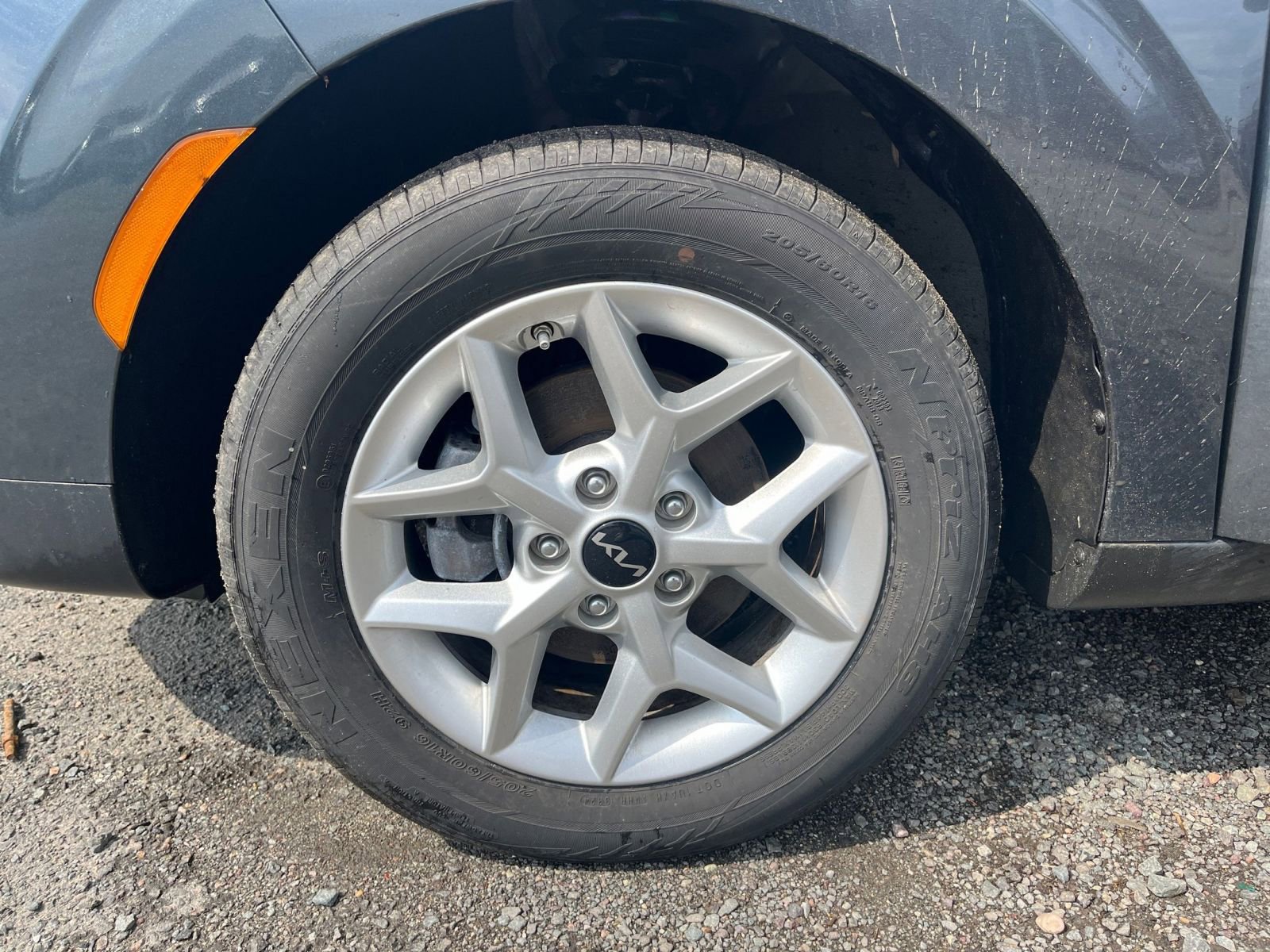 Used 2025 Kia Soul LX w/ LX Technology Package image 28