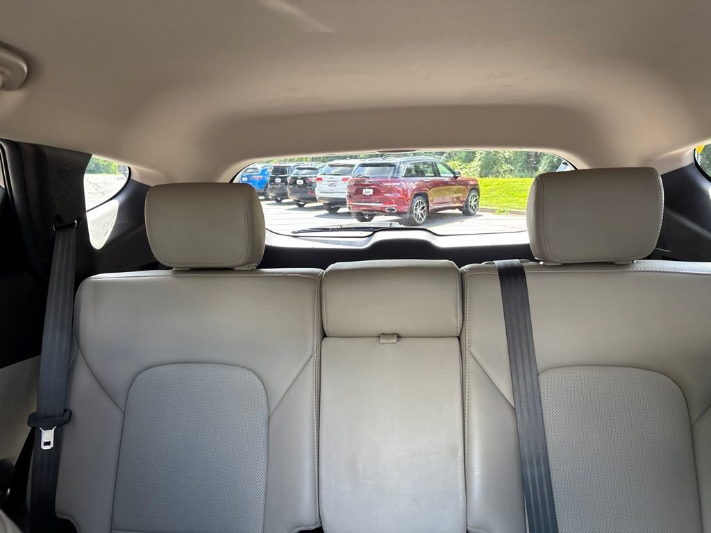 Used 2017 Hyundai Santa Fe Sport 2.0T FWD image 30