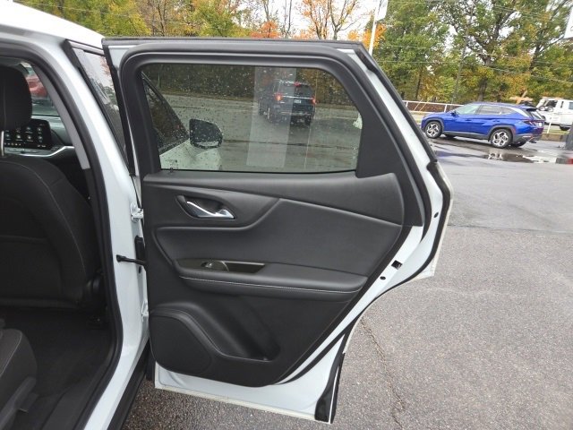 Used 2023 Chevrolet Blazer LT image 25